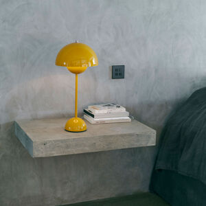 &TRADITION &Tradition Flowerpot VP3 stolní lampa žlutá